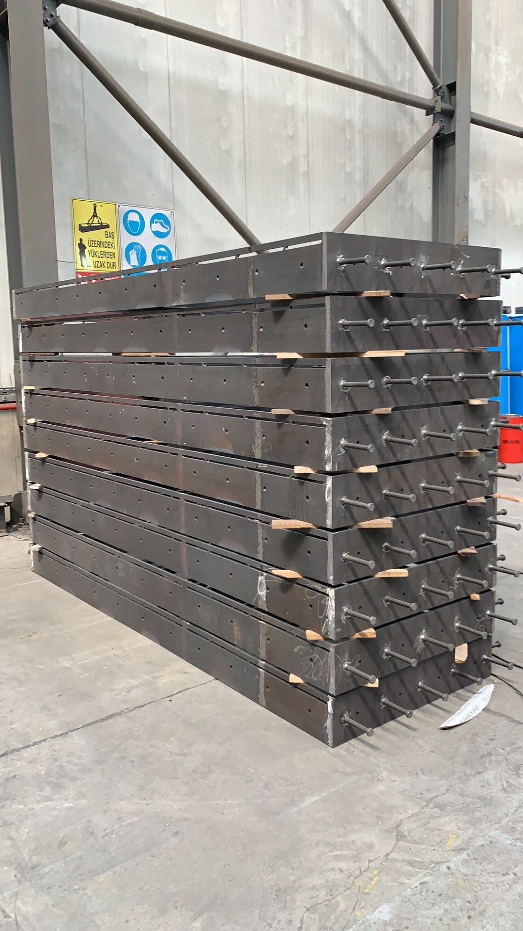 FEBR Embeds begore galvanization