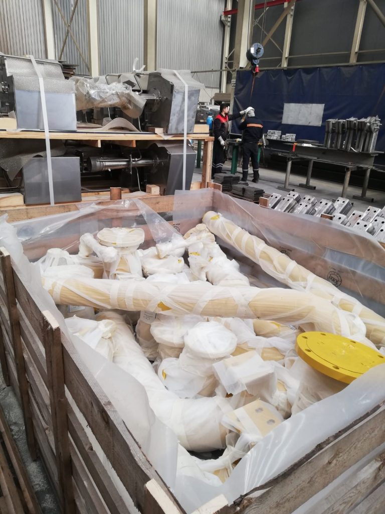 Gas Spool Piping During Packing 2