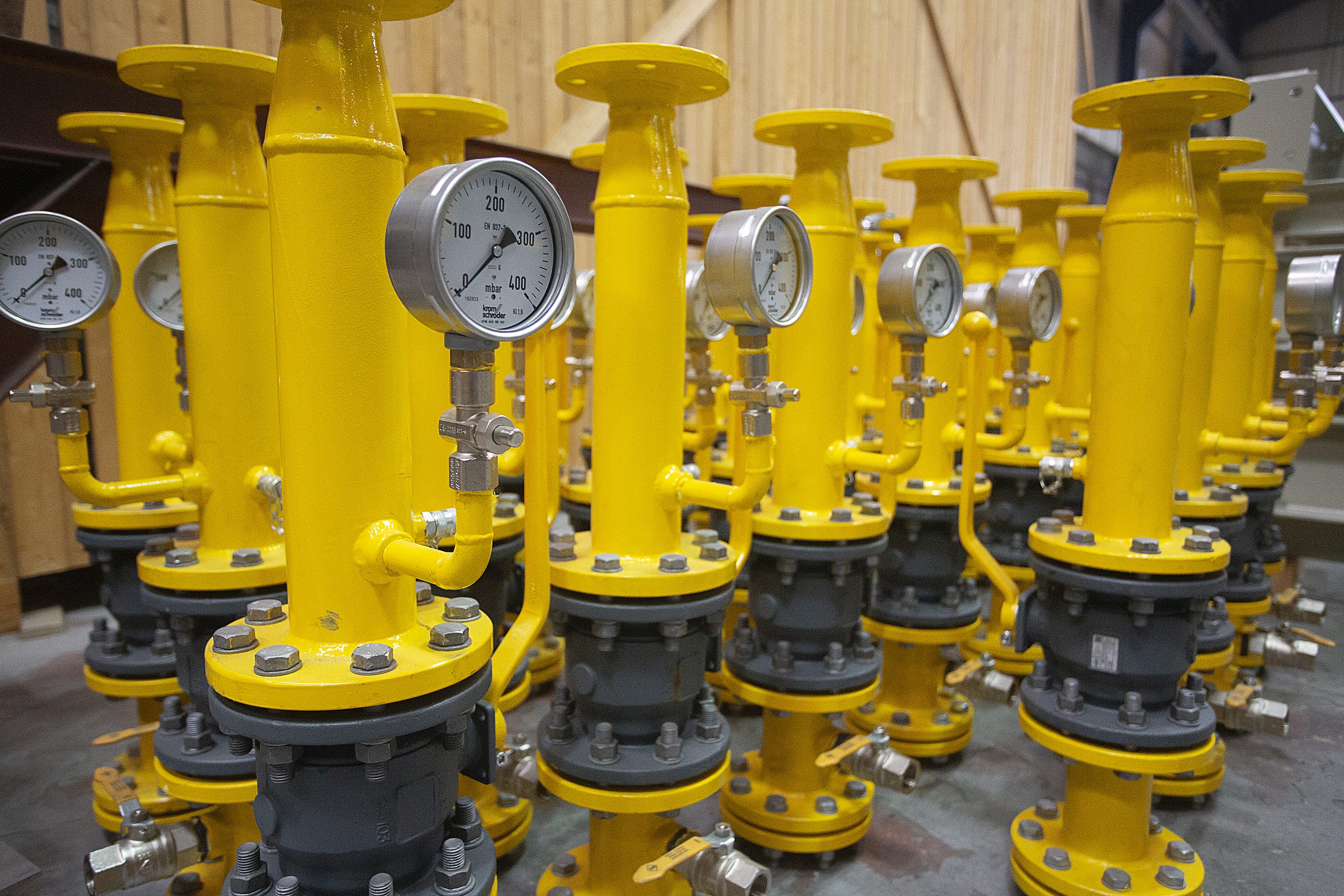 LNG Pressure Drop Lines